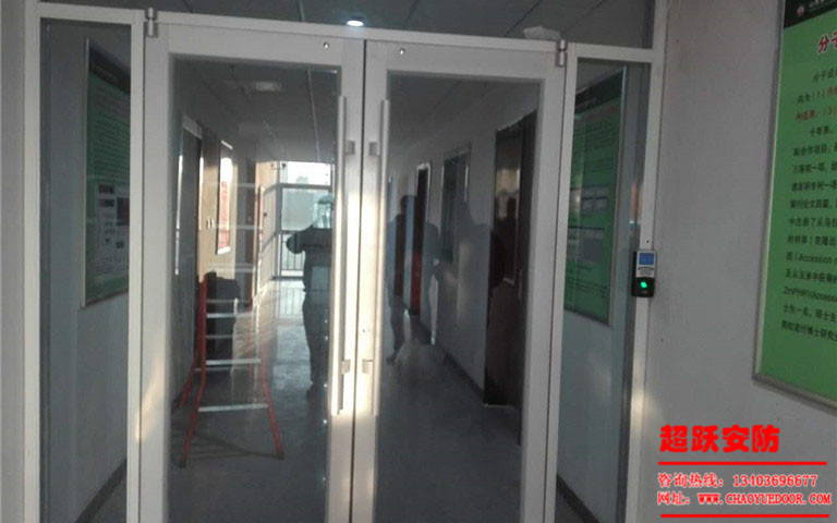 10.12農(nóng)科院肯德基門(mén)